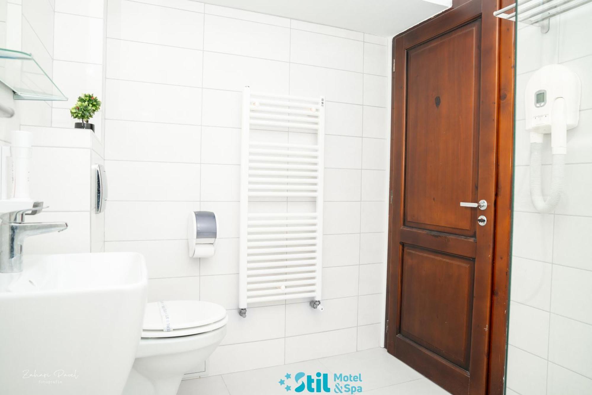 Stil Motel & Spa Ташнад Екстериор снимка