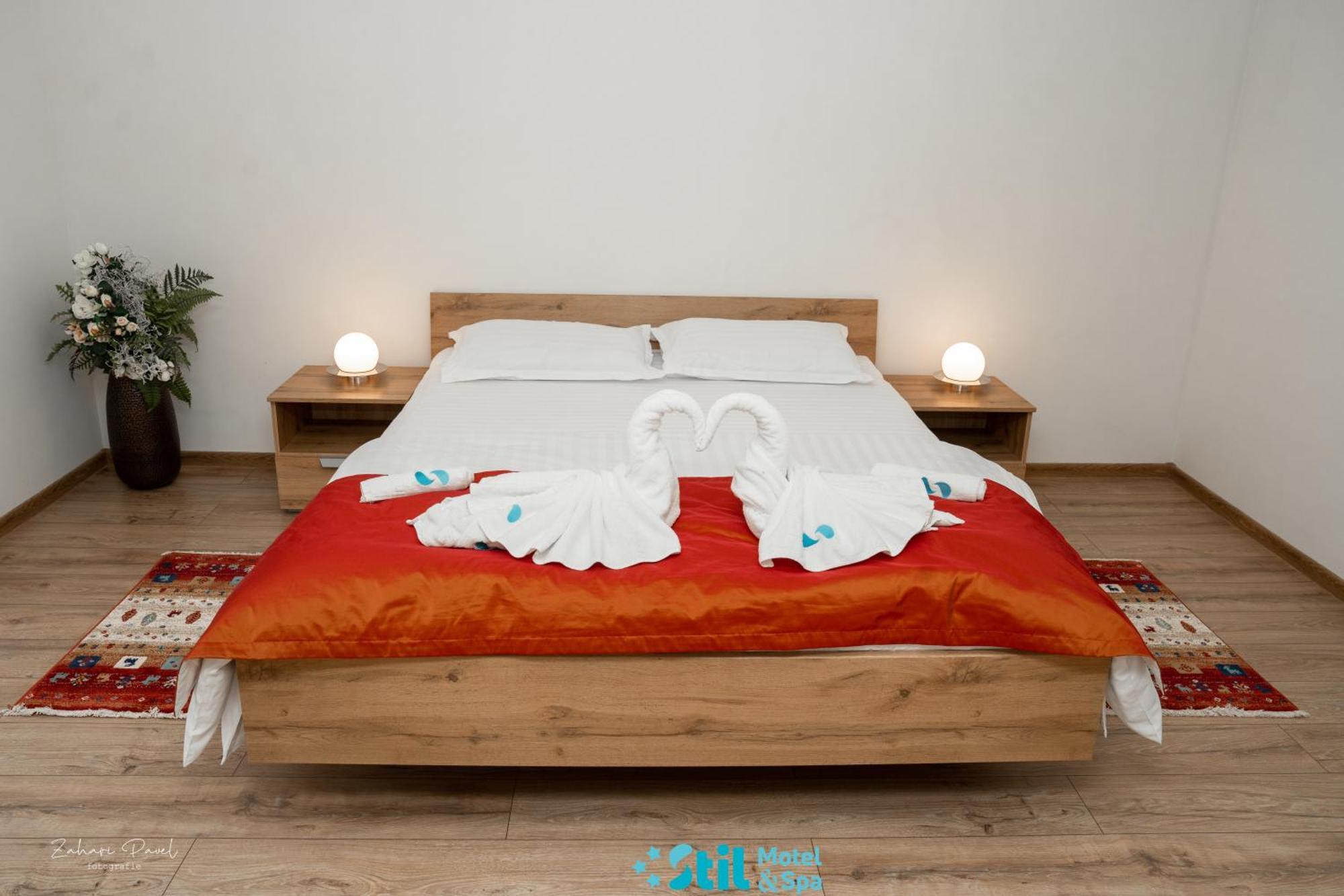 Stil Motel & Spa Ташнад Екстериор снимка