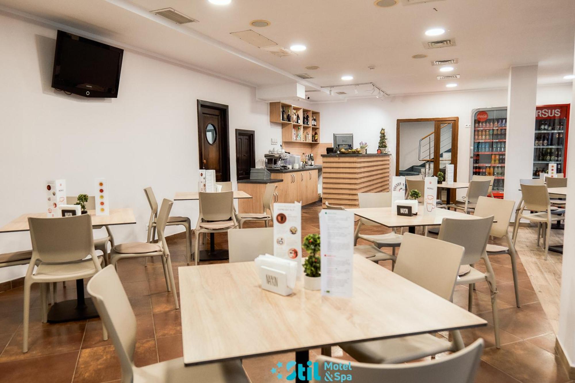 Stil Motel & Spa Ташнад Екстериор снимка