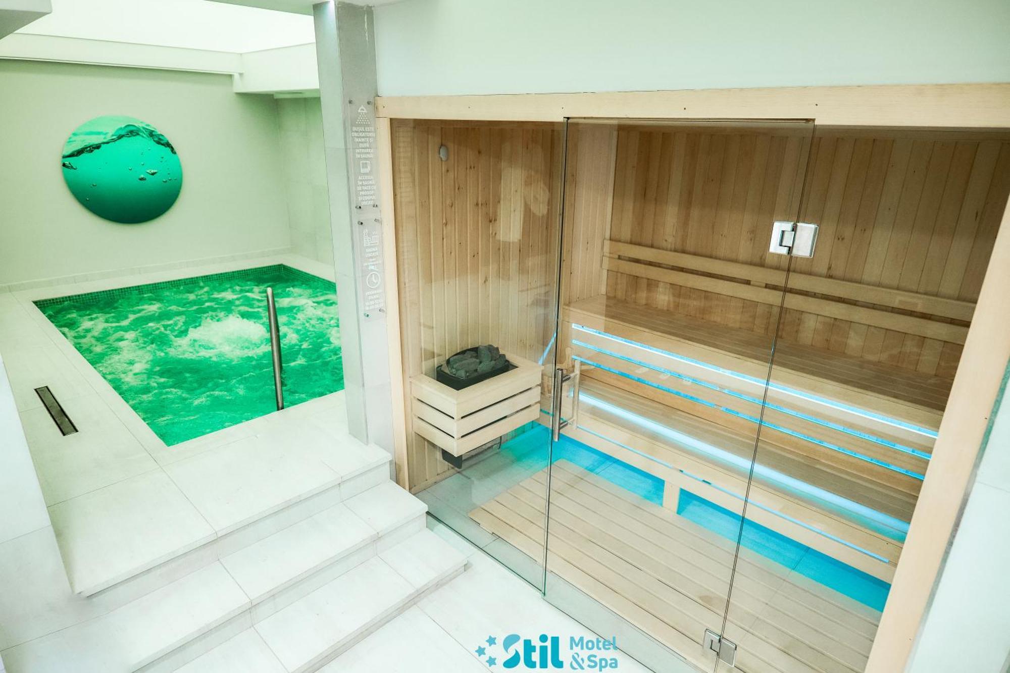 Stil Motel & Spa Ташнад Екстериор снимка